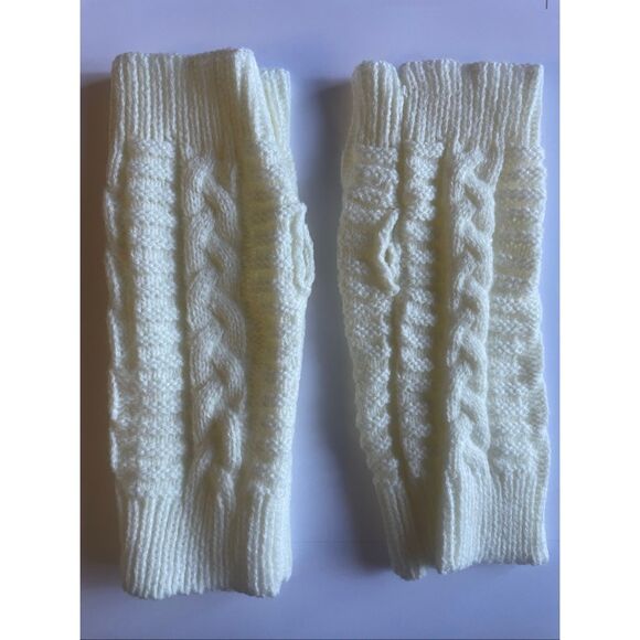Women’s Cable Knit Fingerless Gloves White One Size - Picture 4 of 5